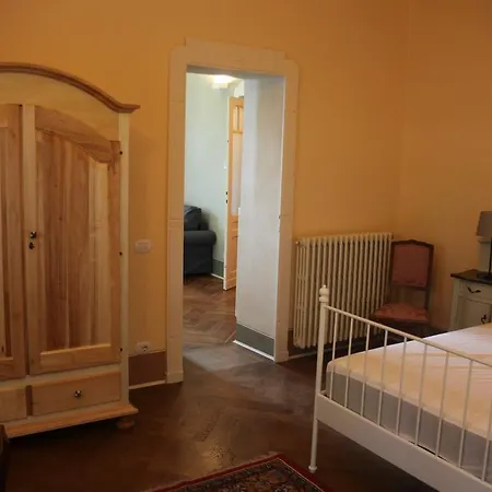 Emilia *