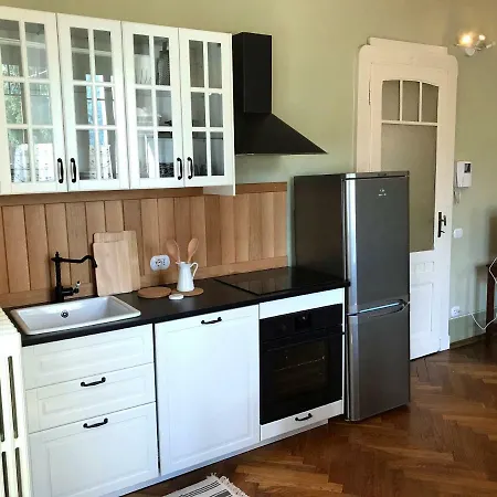 Apartment Emilia *
